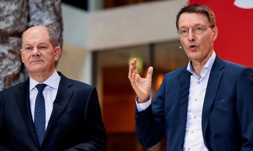 Γερμανός υπ. Υγείας: ''Παντελώς απαράδεκτο να υπάρχουν ανεμβολίαστοι υγειονομικοί''